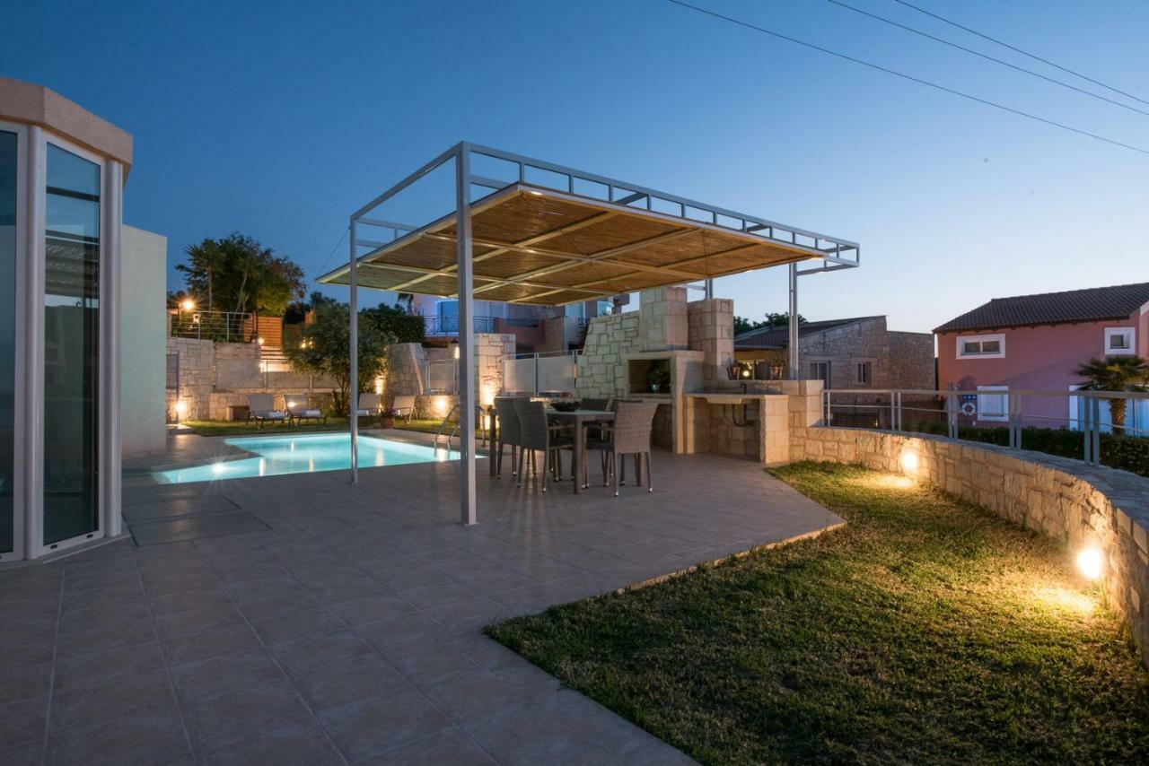 Pantanassa Villa Thalia Agia Marina  ภายนอก รูปภาพ